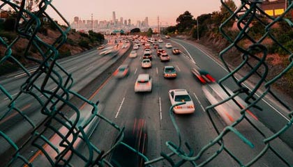 爱游戏-赛车工程师揭秘：调校技巧让速度更上一层楼，赛车工作